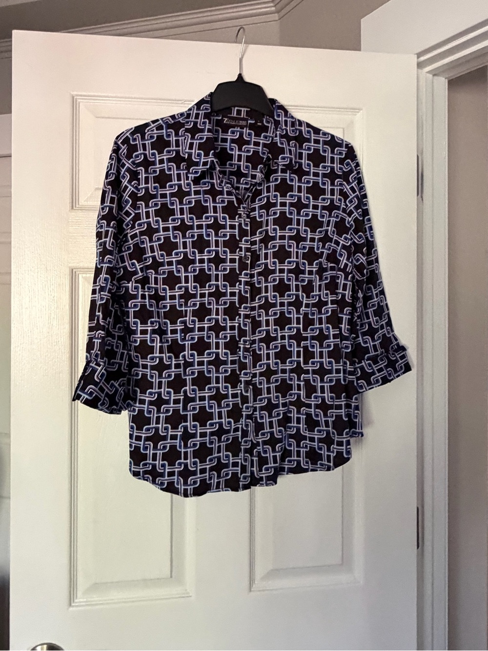 Black & White Geometric Button-Up Blouse - Women Tops - New York & Co.
